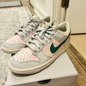 Nike Sneakers with Gray Interior